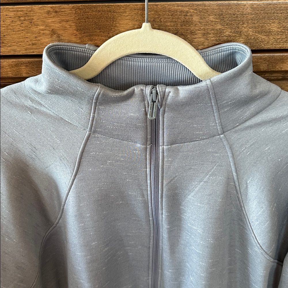 Under Armour NWT Women’s XL Gray Full-Zip Performance Track Jacket - Picture 5 of 10